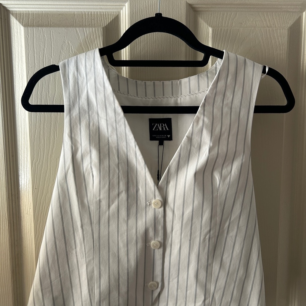 Zara White and Gray Striped Vest